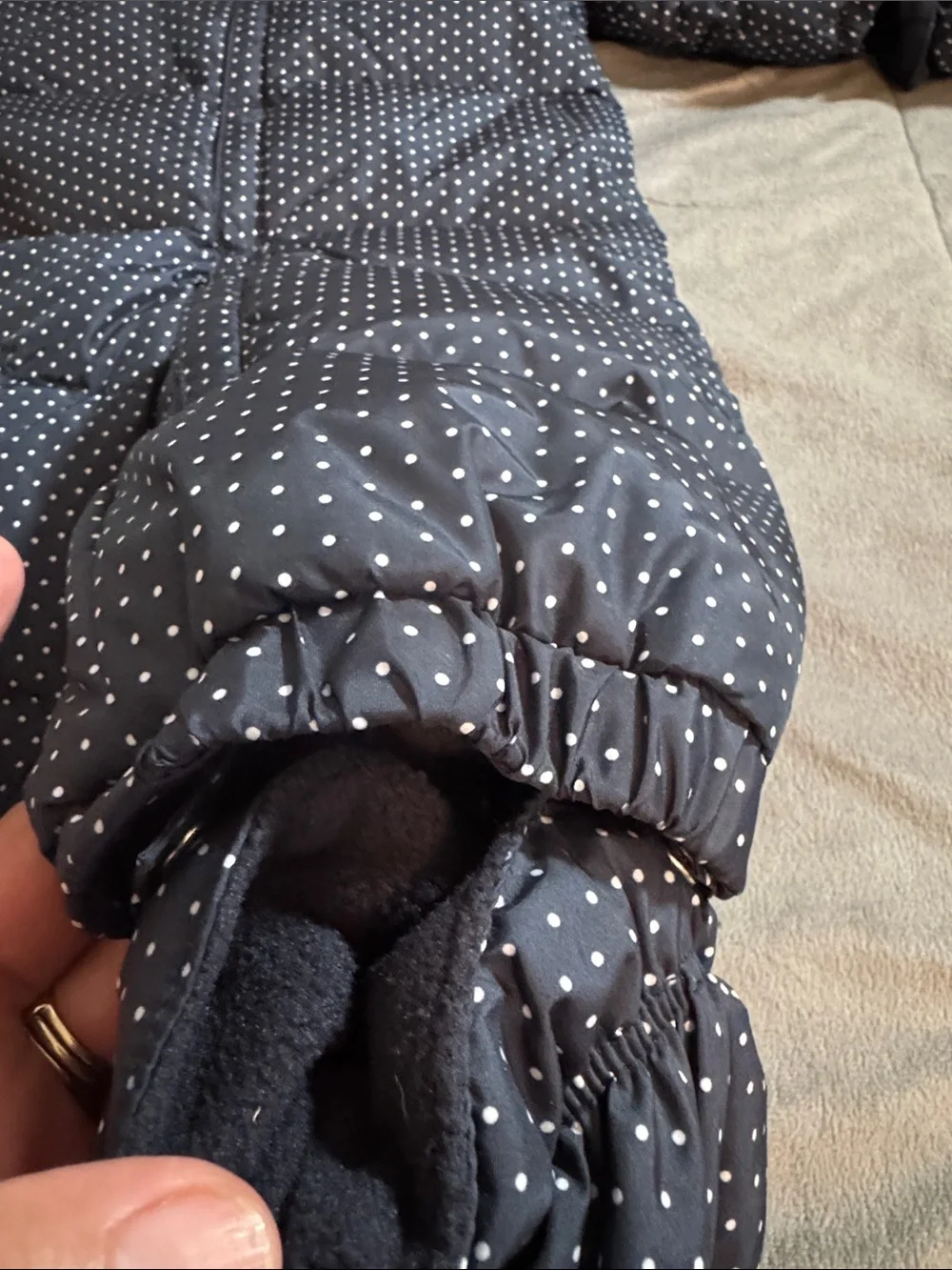 Gap Baby Toddler Navy down filled Polka Dot Puffer One-Piece Snowsuit 18/24 mo